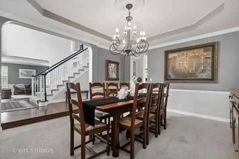 Dining - 303 Saddle Ln, Fox River Grove, IL 60021 photo 2 of 7