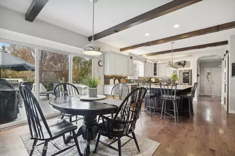Dining - 303 Saddle Ln, Fox River Grove, IL 60021 photo 4 of 7