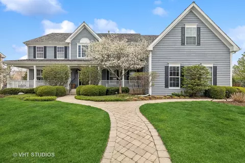 Exterior - 303 Saddle Ln, Fox River Grove, IL 60021 photo 2 of 10