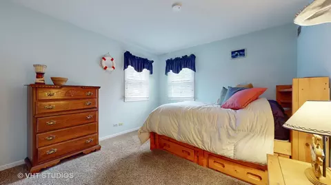 Bedroom - 1431 Jill Ct, Rolling Meadows, IL 60008 photo 7 of 11