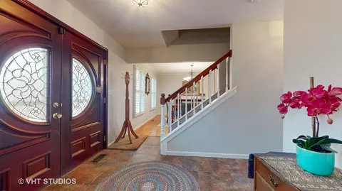 Entry Way - 1431 Jill Ct, Rolling Meadows, IL 60008 photo 1 of 1