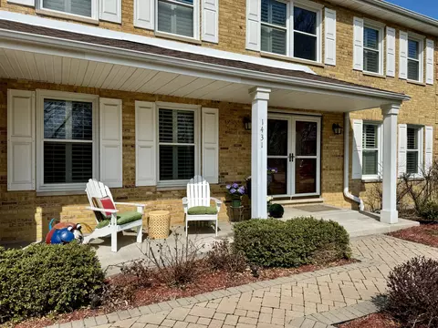 Exterior - 1431 Jill Ct, Rolling Meadows, IL 60008 photo 2 of 8