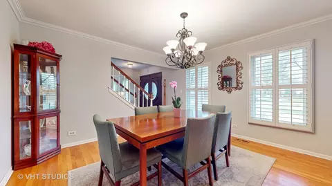 Dining - 1431 Jill Ct, Rolling Meadows, IL 60008 photo 3 of 6