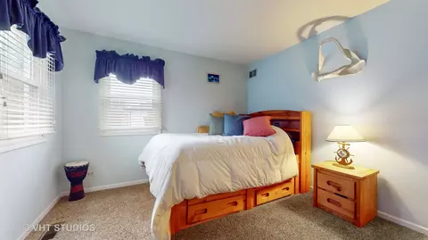 Bedroom - 1431 Jill Ct, Rolling Meadows, IL 60008 photo 8 of 11