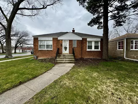2344 S 17th Ave, Broadview, IL 60155