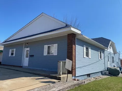 1513 Chicago St, Peru, IL 61354