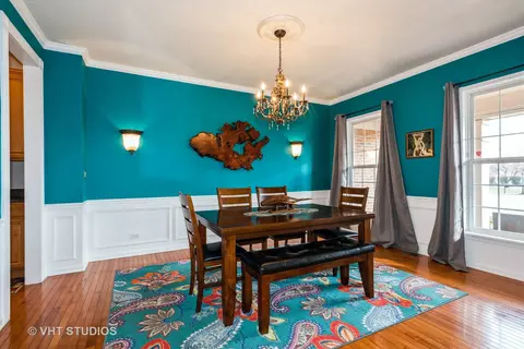 Dining - 3 Stillwater Ct, Algonquin, IL 60102 photo 1 of 2