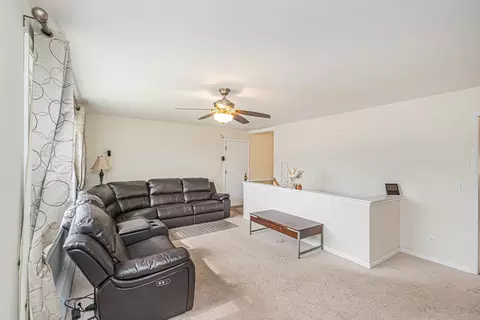 Living - 520 N Harrison St, Algonquin, IL 60102 photo 1 of 3