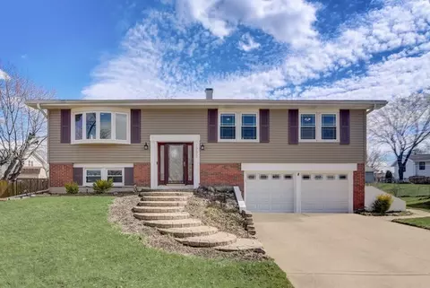 1777 Glen Lake Rd, Hoffman Estates, IL 60169