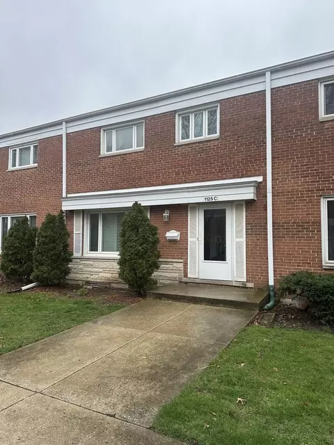1125 Peterson Ave #C, Park Ridge, IL 60068