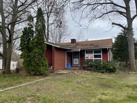 102 S State St, Danville, IL 61832