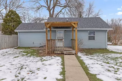 621 Vincent Ave, Rockford, IL 61102