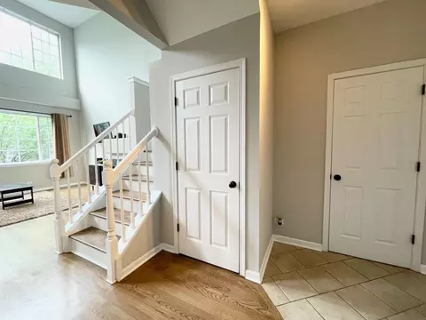5418 Teaberry Ct, Rolling Meadows, IL 60008 photo 3