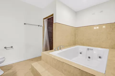 Bath - 204 Rand Rd, Des Plaines, IL 60016 photo 1 of 2