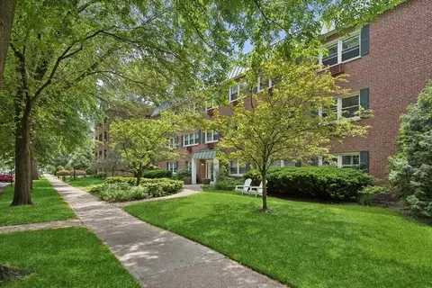 1414 Elmwood Ave #2G, Evanston, IL 60201