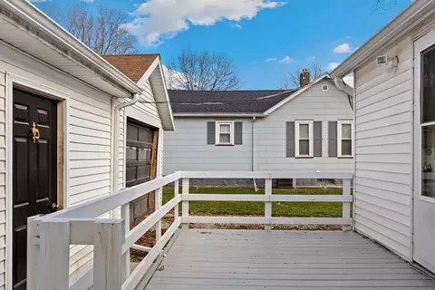 410 S Cherry St, Morrison, IL 61270 photo 5