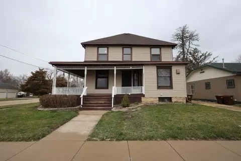 103 E 3rd St, Byron, IL 61010