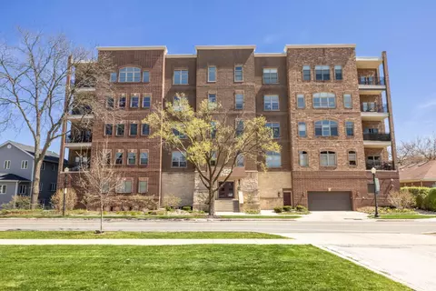 4929 Forest Ave #4E, Downers Grove, IL 60515