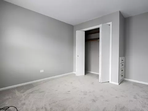 Bedroom - 1754 Pickwick Ln #11, Glenview, IL 60026 photo 1 of 4