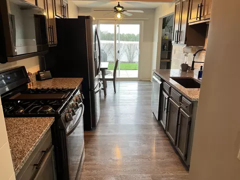 Kitchen - 1221 Dunamon Dr, Bartlett, IL 60103 photo 4 of 5
