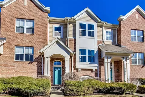 8335 Concord Dr, Morton Grove, IL 60053