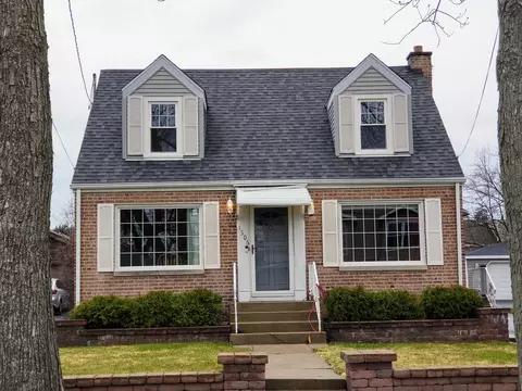 Exterior - 1506 N Hillside Ave, Berkeley, IL 60163 photo 2 of 4