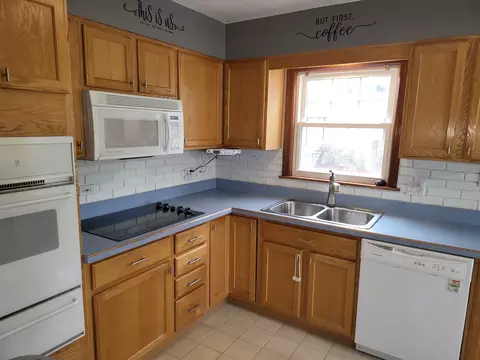 Kitchen - 1506 N Hillside Ave, Berkeley, IL 60163 photo 1 of 3