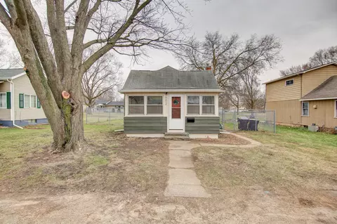602 E 6th St, Rock Falls, IL 61071