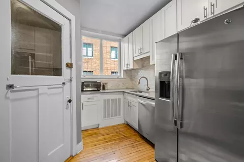 Kitchen - 1372 E 57th St #1, Chicago, IL 60637 photo 2 of 2