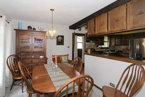 Dining - 333 S Oak St, Itasca, IL 60143 photo 2 of 3
