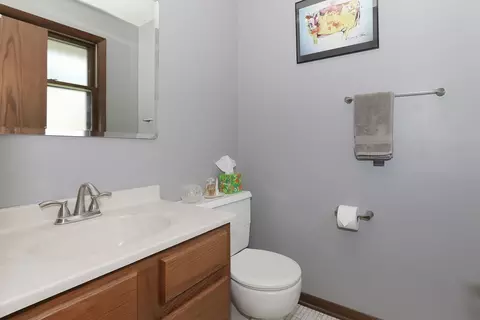 Bath - 333 S Oak St, Itasca, IL 60143 photo 2 of 3