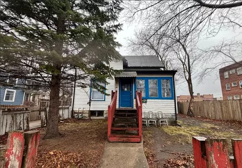 1404 8th St, Rockford, IL 61104