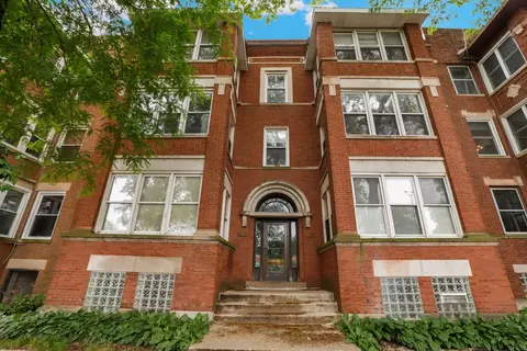 1219 E 53rd St #2E, Chicago, IL 60615