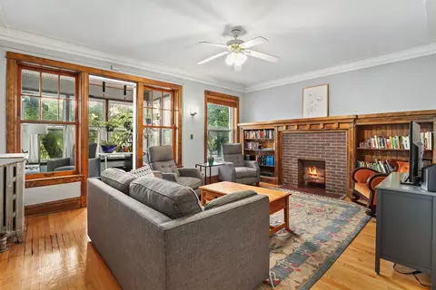 Living - 1219 E 53rd St #2E, Chicago, IL 60615 photo 1 of 1