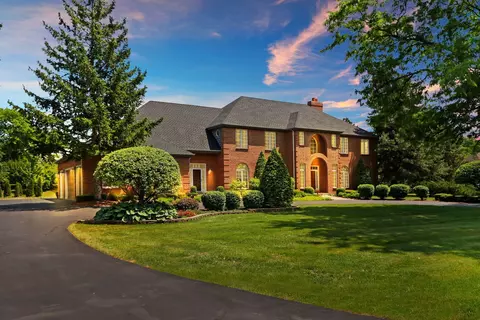 36 Pentwater Dr, South Barrington, IL 60010