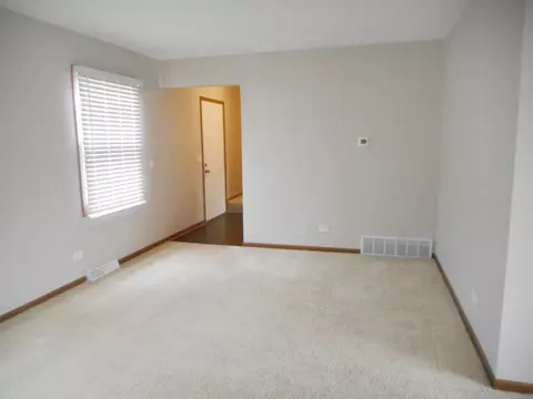 532 Shenandoah Trl, Elgin, IL 60123 photo 9