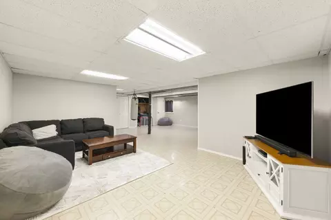 Living - 25 W561 Jerome Ave, Wheaton, IL 60187 photo 3 of 3