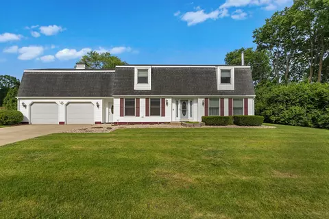2009 Cindy Lynn St, Urbana, IL 61802
