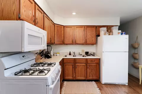 Kitchen - 913 Green Ave, Normal, IL 61761 photo 4 of 4