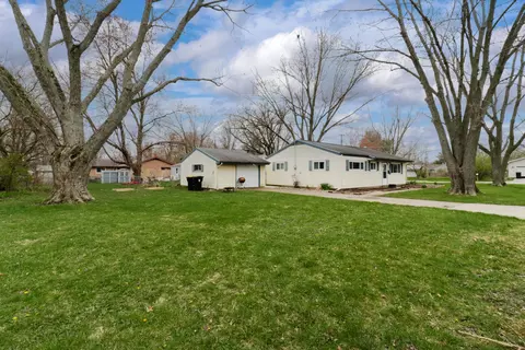 Exterior - 913 Green Ave, Normal, IL 61761 photo 5 of 7