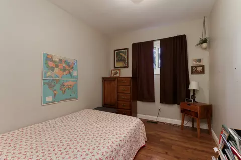 Bedroom - 913 Green Ave, Normal, IL 61761 photo 6 of 7