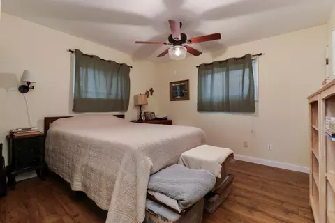 Bedroom - 913 Green Ave, Normal, IL 61761 photo 1 of 7
