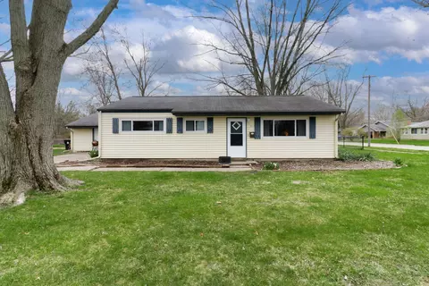 913 Green Ave, Normal, IL 61761