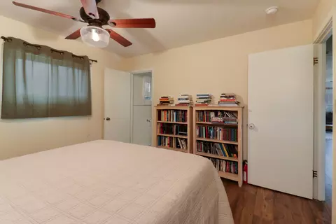 Bedroom - 913 Green Ave, Normal, IL 61761 photo 3 of 7
