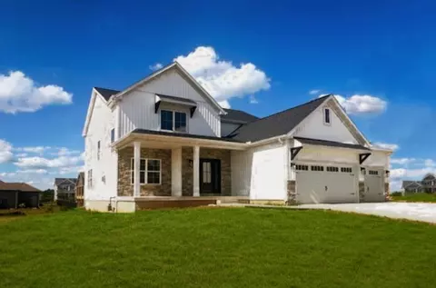 706 Isabella Dr, Mahomet, IL 61853