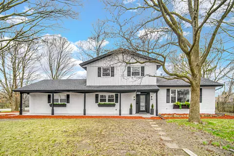 19070 Martin Ln, Country Club Hills, IL 60478