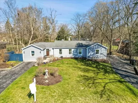 10 E Clarendon St, Prospect Heights, IL 60070