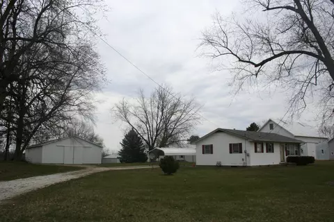 1971 W Tower Rd, Kankakee, IL 60901