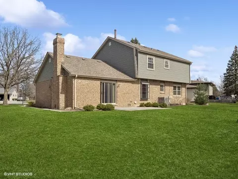 2518 Troy Cir, Olympia Fields, IL 60461 photo 2