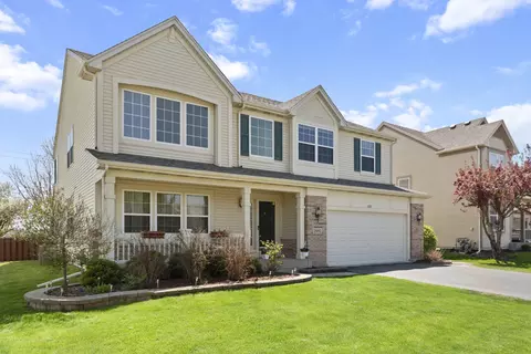 1881 Stirling Ln, Montgomery, IL 60538